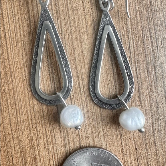 Silpada Silver Elongated Teardrop Earrings with Pearls - Picture 2 of 4